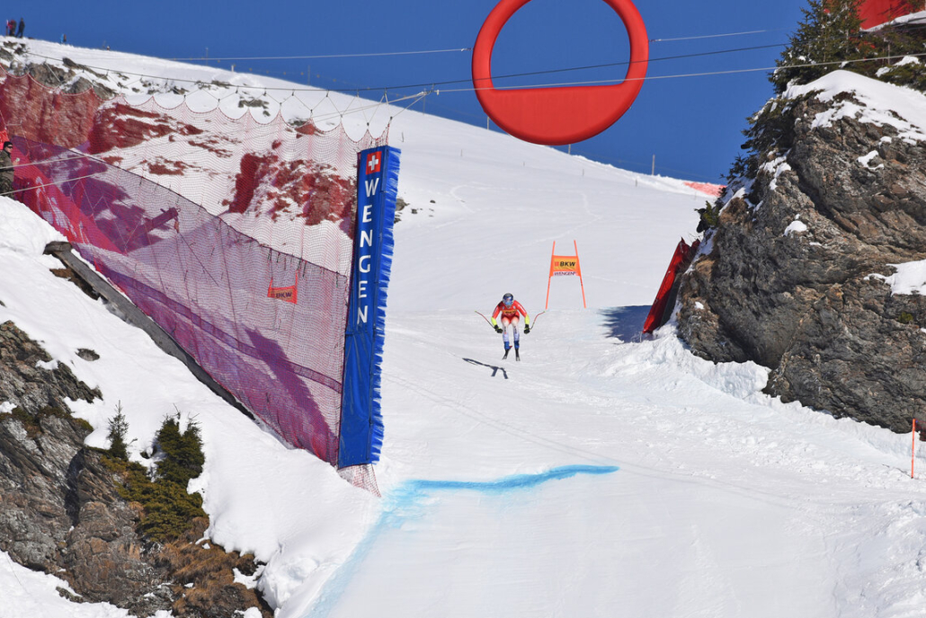 the lauberhorn ski race a legendary downhill race switzerland interlaken event world cup hundschopf (1)